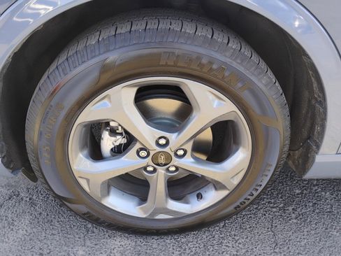 Used 2023 Ford Escape ST-Line image 9