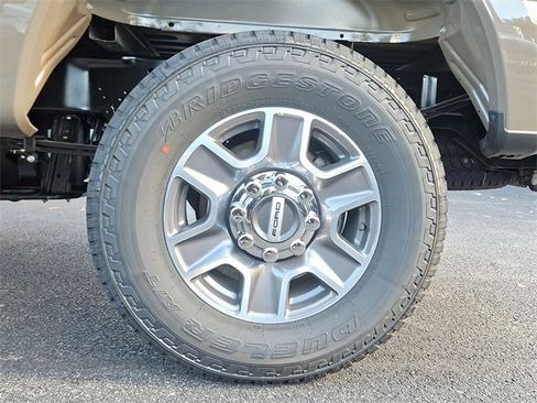 New 2026 Ford F250 Lariat w/ FX4 Off-Road Package image 5