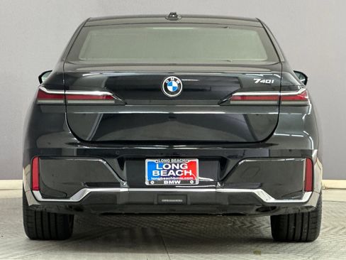 Certified 2023 BMW 740i w/ Executive Package RWD image 9