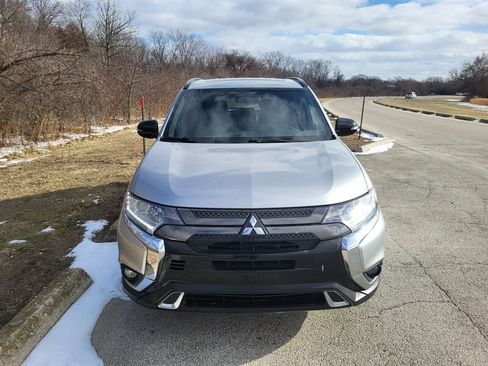 Used 2019 Mitsubishi Outlander LE image 4