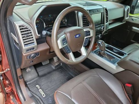 Used 2015 Ford F150 King Ranch w/ Equipment Group 601A Luxury AWD/4WD image 9