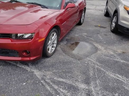 Used 2015 Chevrolet Camaro LT RWD image 2