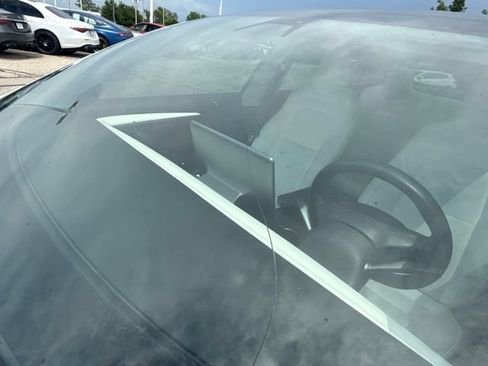 Used 2022 Tesla Model 3 RWD image 9