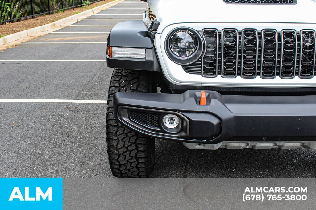 Used 2026 Jeep Gladiator Mojave AWD/4WD image 11