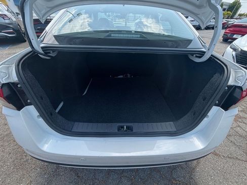 Used 2025 Nissan Versa SV FWD image 36