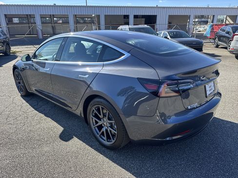 Used 2018 Tesla Model 3 Long Range image 5