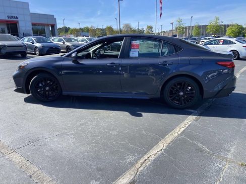 New 2026 Toyota Camry SE image 6