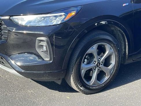 Certified 2024 Ford Escape ST-Line Select w/ Tech Pack #1 AWD/4WD image 9