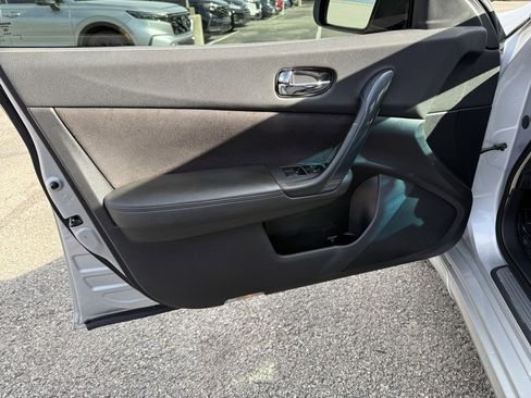 Used 2012 Nissan Maxima 3.5 S image 16