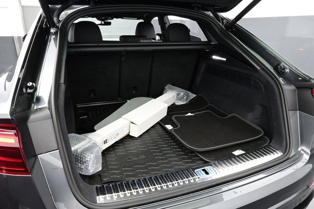 Used 2025 Audi Q8 Premium Plus AWD/4WD image 15