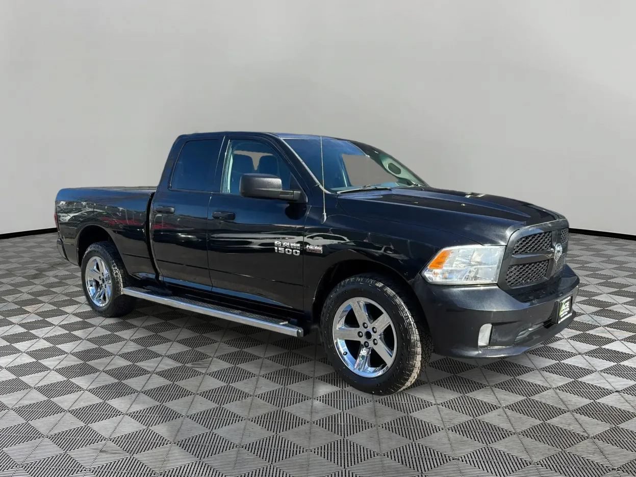 Used 2017 RAM 1500 Express w/ Express Value Package AWD/4WD image 1