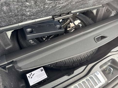 Certified 2025 Mercedes-Benz GLS 450 4MATIC image 7