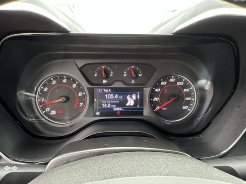 Used 2022 Chevrolet Camaro LT RWD image 25