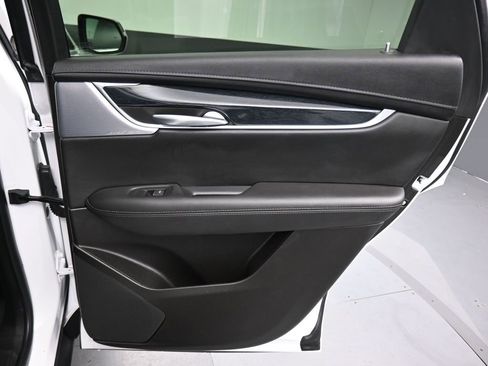 Used 2024 Cadillac XT5 Premium Luxury image 34