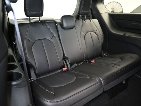 New 2026 Chrysler Voyager LX image 35