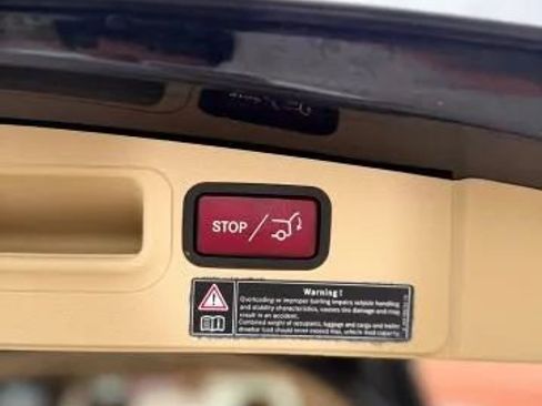 Used 2012 Mercedes-Benz GL 450 4MATIC image 19