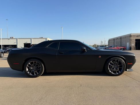Used 2023 Dodge Challenger R/T Scat Pack image 4