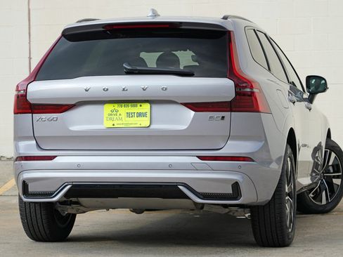 Used 2026 Volvo XC60 B5 Core w/ Climate Package AWD/4WD image 5