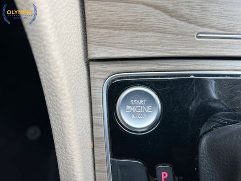 Used 2017 Volkswagen Passat 1.8T SE image 33