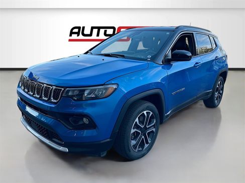 Used 2024 Jeep Compass Limited image 3