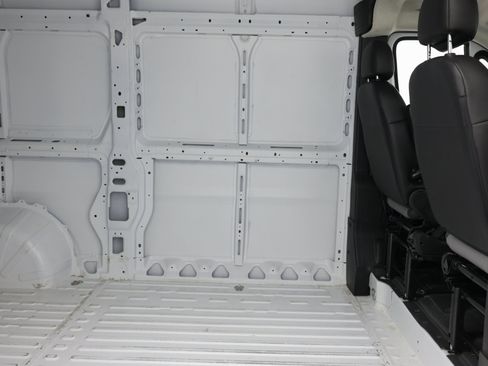 Used 2024 RAM ProMaster 2500 w/ Convenience Group FWD image 32