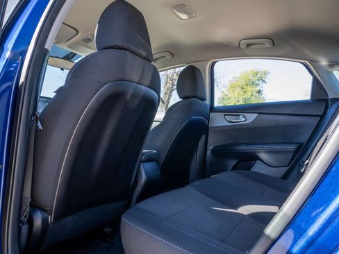 Used 2019 Kia Forte LXS image 17