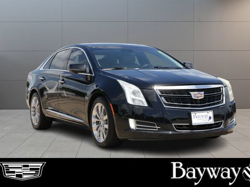 Used 2016 Cadillac XTS Luxury w/ Driver Awareness Package FWD image 4