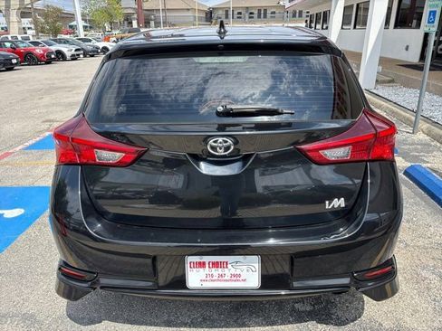 Used 2018 Toyota Corolla iM image 4