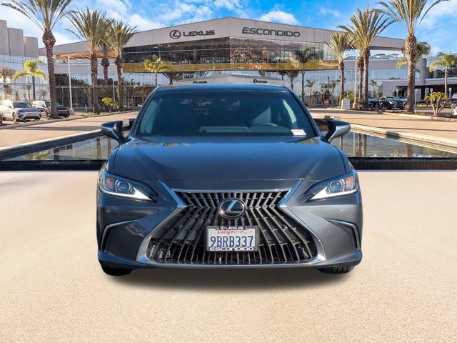Used 2022 Lexus ES 350 w/ Premium Package FWD image 2