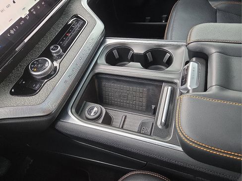 Used 2025 Ford Expedition Tremor AWD/4WD image 25