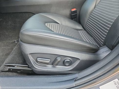 Used 2023 Toyota Camry SE FWD image 16