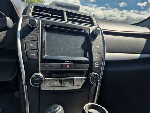 Used 2016 Toyota Camry XSE w/ Moonroof Package FWD image 8