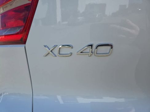 Used 2026 Volvo XC40 B5 Plus w/ Protection Package Premier image 8