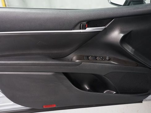 Used 2023 Toyota Camry SE image 28