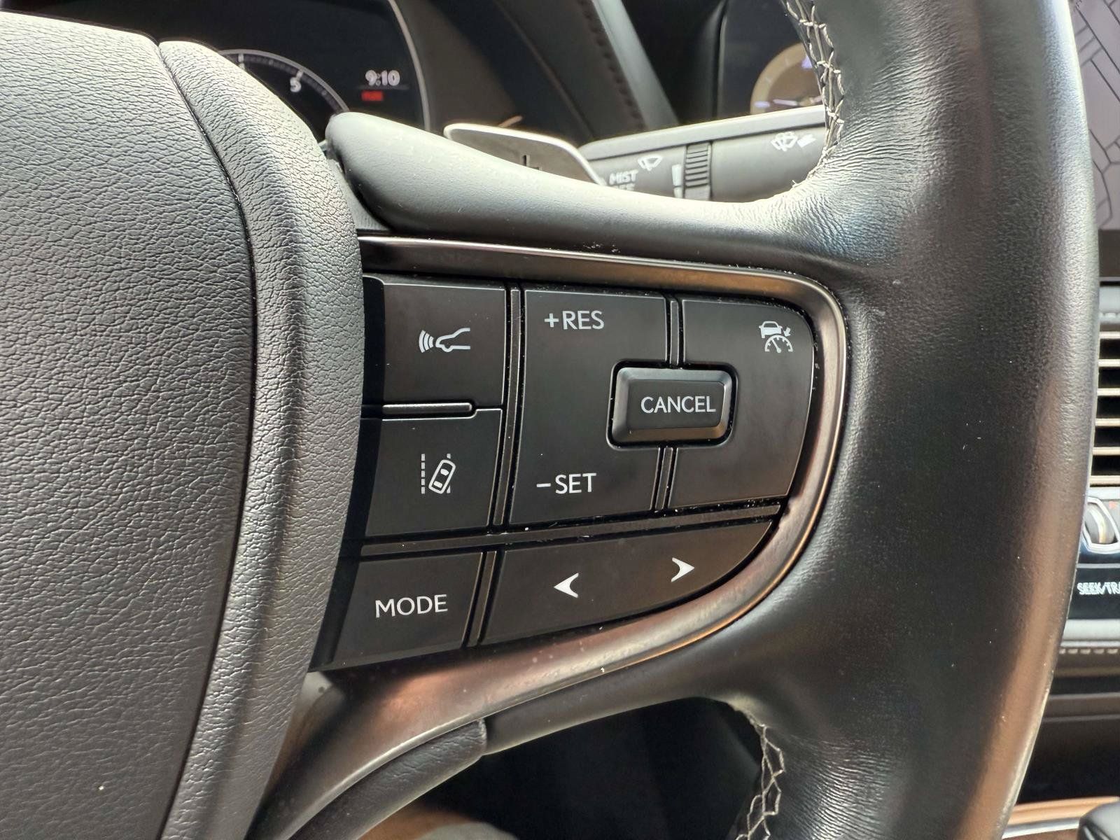 Used 2022 Lexus LS 500 AWD w/ Accessory Package (Z1) image 21