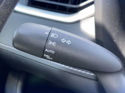 Used 2024 Toyota RAV4 XLE w/ Convenience Package FWD image 23