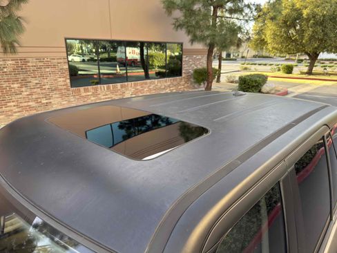 Used 2013 Land Rover Range Rover Sport HSE LUX image 18