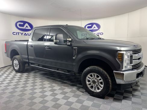 Used 2018 Ford F250 XLT image 1