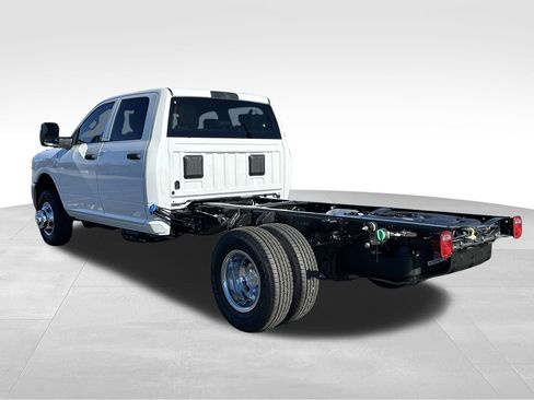 New 2026 RAM 3500 Tradesman image 18