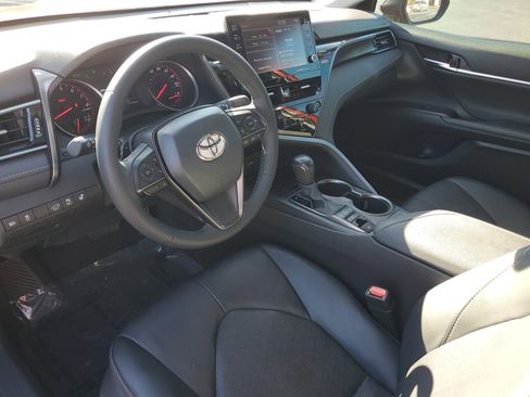 Used 2022 Toyota Camry XSE image 20