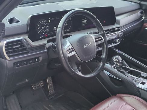 Used 2023 Kia Telluride SX Prestige AWD/4WD image 2
