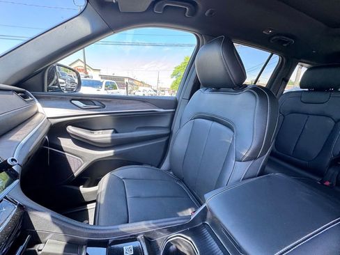 New 2026 Jeep Grand Cherokee Limited AWD/4WD image 14