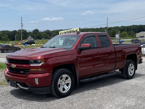 Used 2019 Chevrolet Silverado 1500 LT w/ All Star Edition AWD/4WD image 3