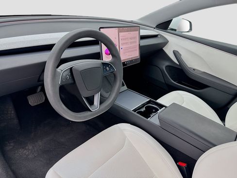 Used 2025 Tesla Model 3 Long Range RWD image 7