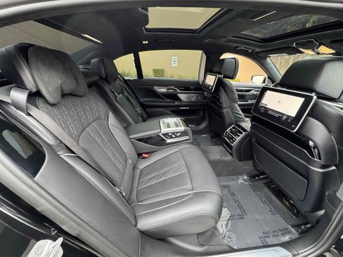 Used 2018 BMW ALPINA B7 xDrive image 38