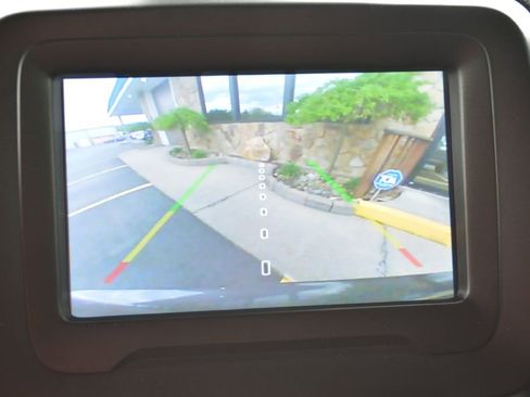 Used 2018 Jeep Renegade Trailhawk w/ Cold Weather Group II image 21