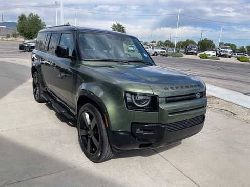 Used 2026 Land Rover Defender 130 X-Dynamic SE AWD/4WD image 5