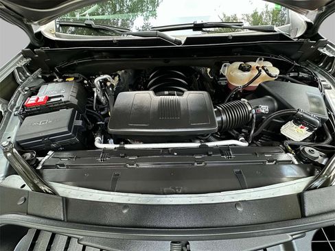 Certified 2024 Cadillac Escalade ESV Sport w/ LPO, ONYX Package image 23