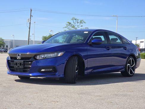 Used 2018 Honda Accord Sport image 10