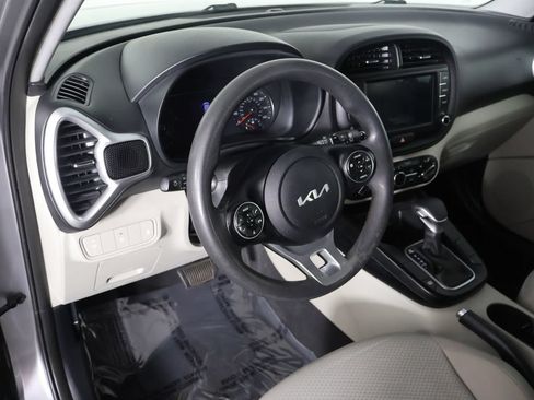 Used 2022 Kia Soul LX FWD image 37